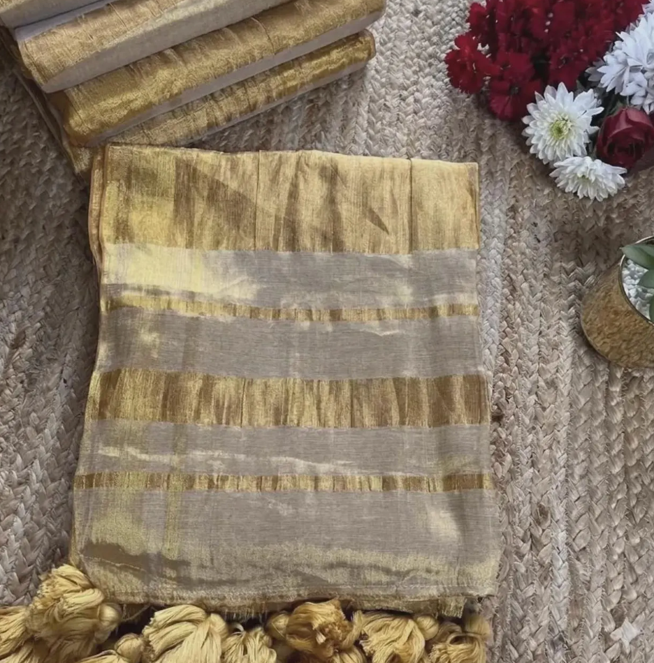 Golden Tissue Kerala Saree with Tassels – Traditional Handloom Festive Wear