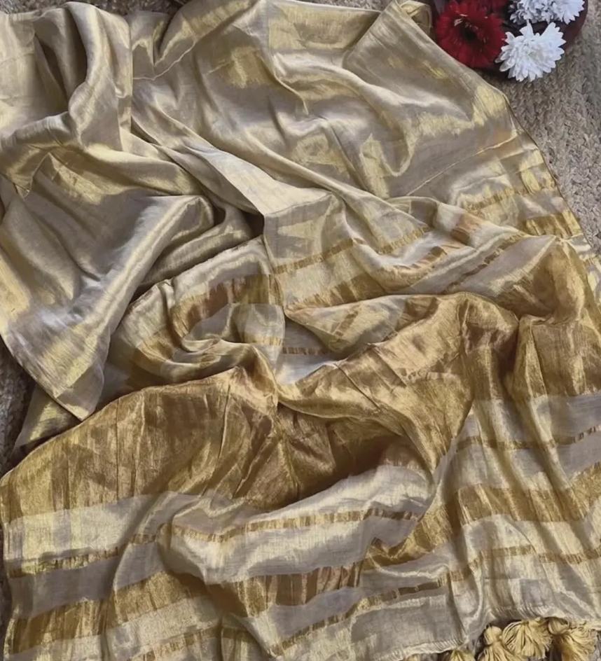 Golden Tissue Kerala Saree with Tassels – Traditional Handloom Festive Wear