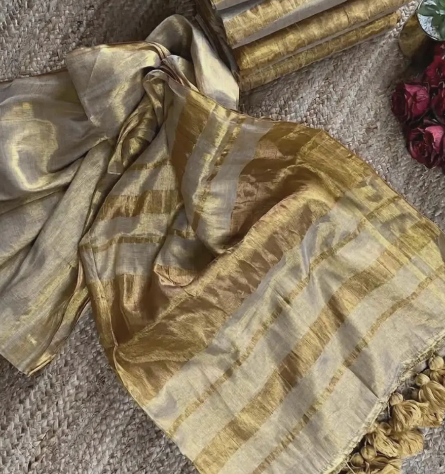 Golden Tissue Kerala Saree with Tassels – Traditional Handloom Festive Wear