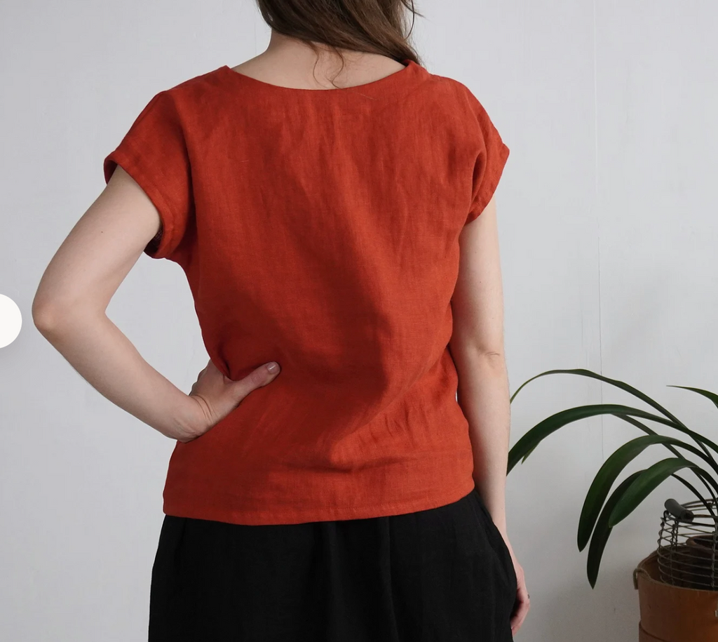 Linen simple v-neck top. Soft linen top. Washed linen blouse. Classic natural top. Simple linen top. Linen blouse. Organic linen top
