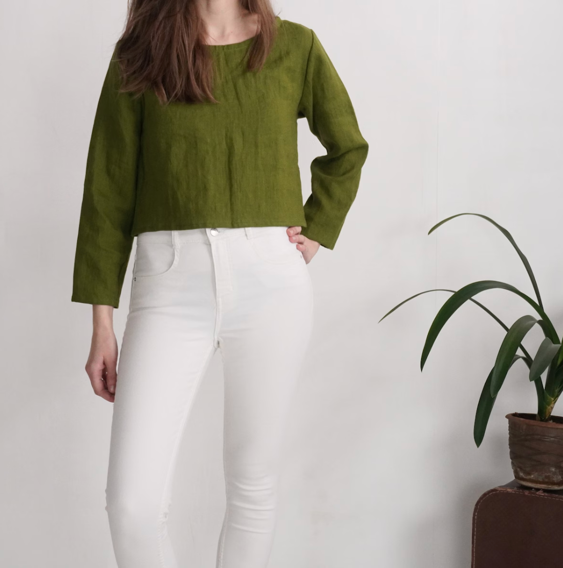 Forest Green Linen Long Sleeve Crop Top – Crew Neck