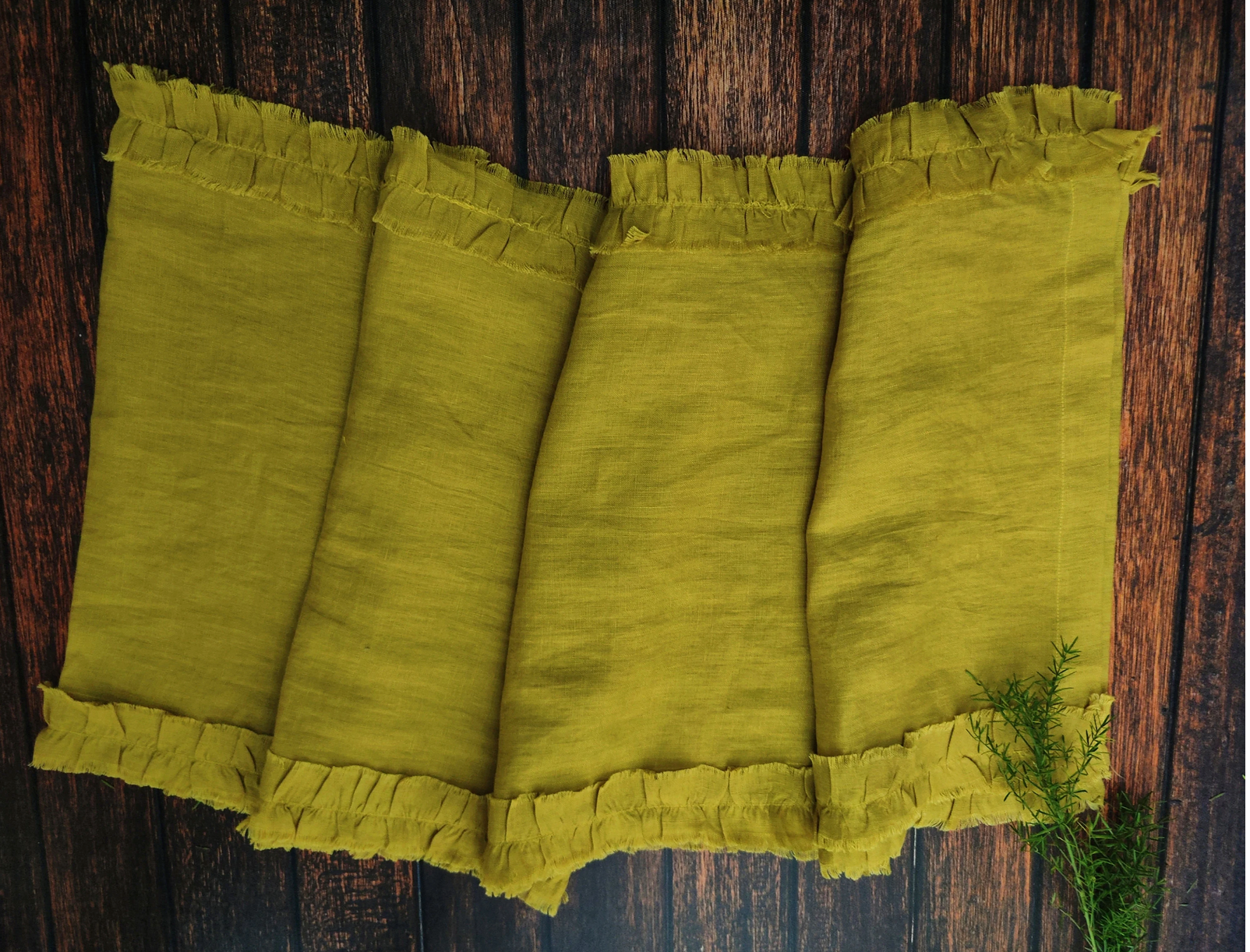 Mustard Linen Table Runner (1), Yellow Ruffled Runner, Dining Linen, 100% Pure European Linen Table Runner