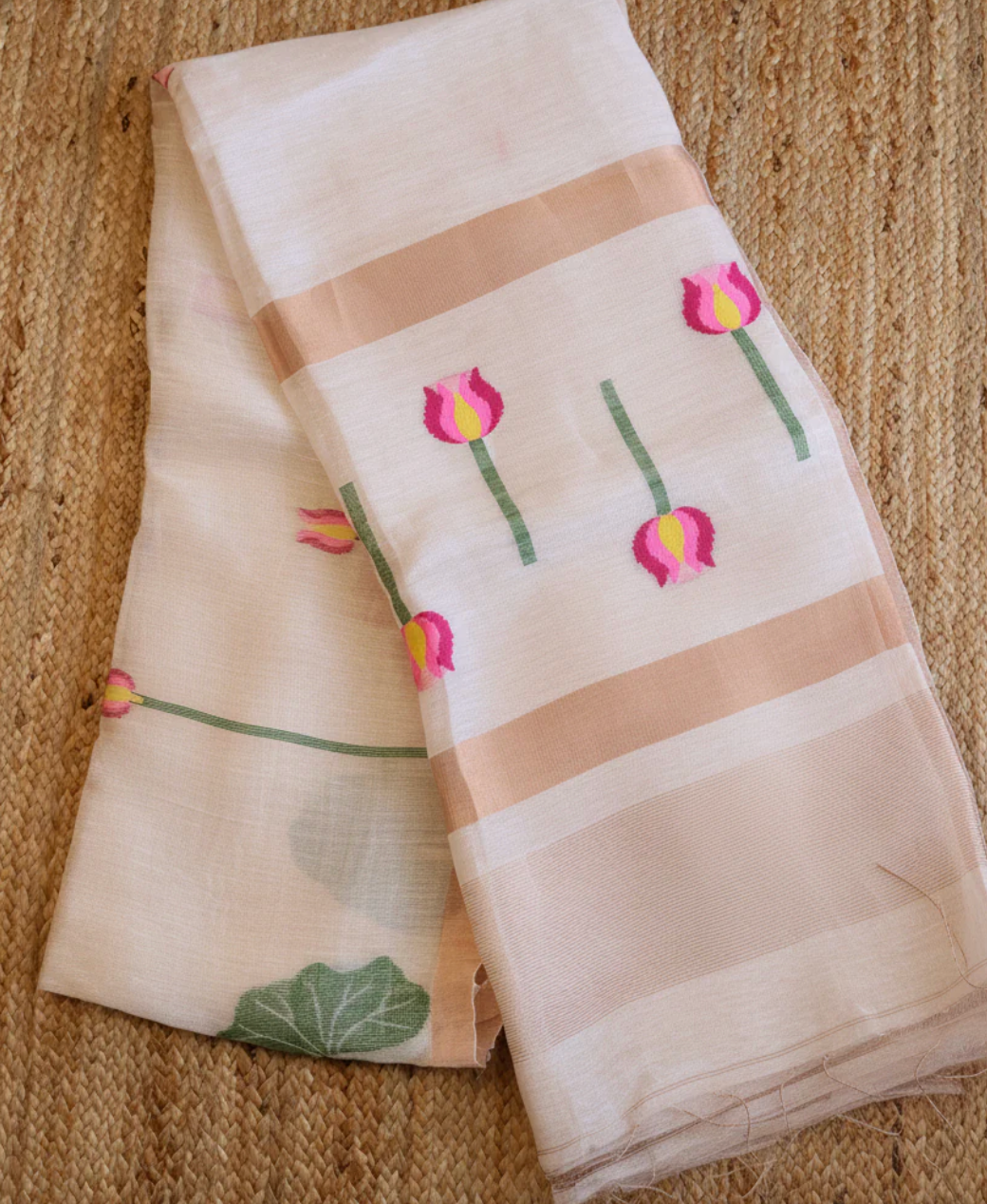 Cream onam saree, jamdani weave lotus motif lightweight linen silk saree