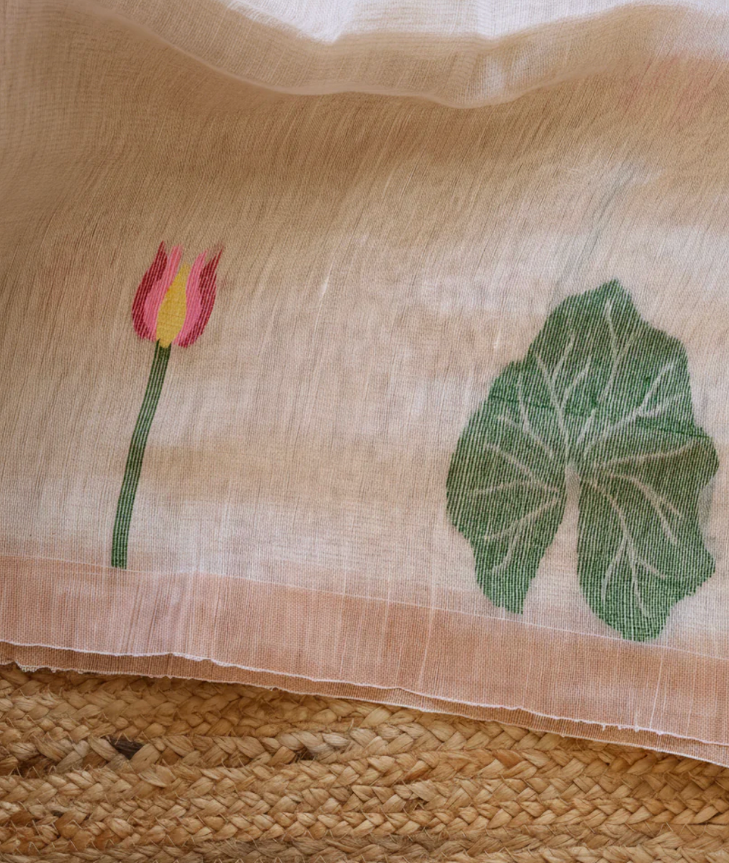 Cream onam saree, jamdani weave lotus motif lightweight linen silk saree