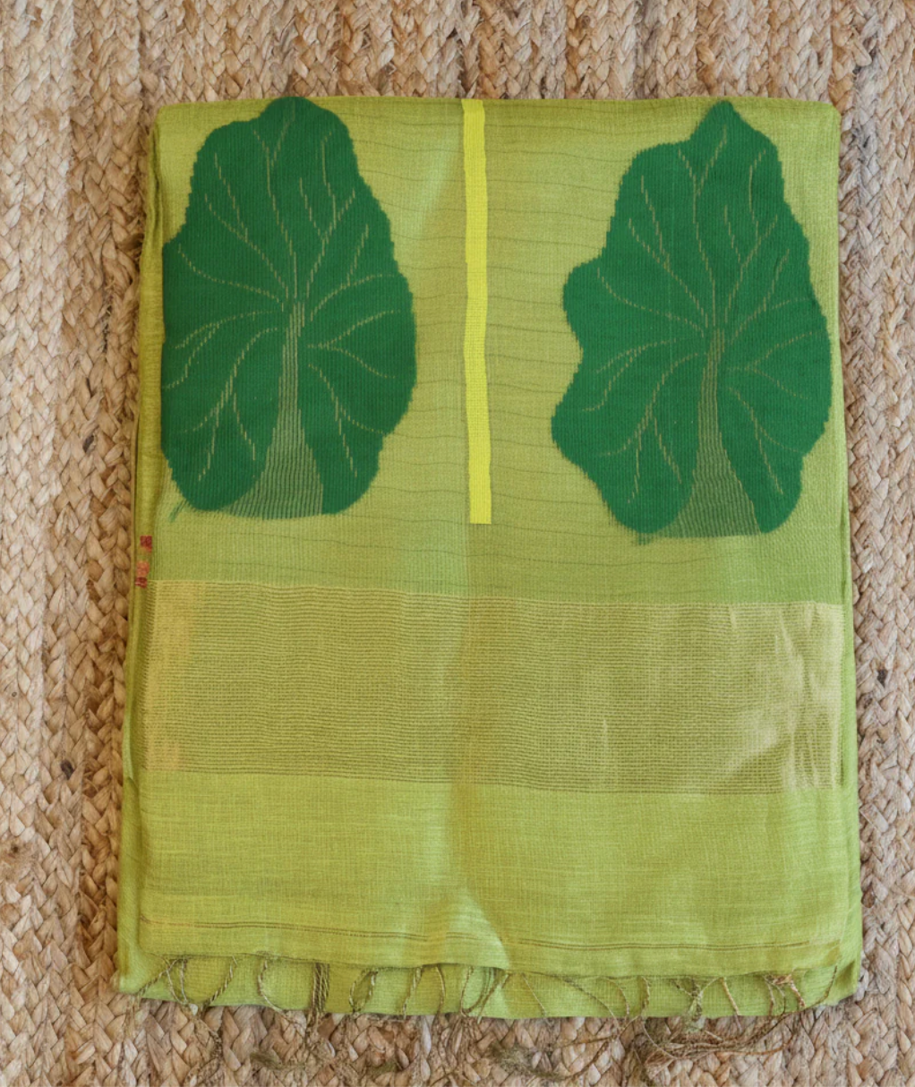 Green jamdani weave lotus motif lightweight linen silk saree
