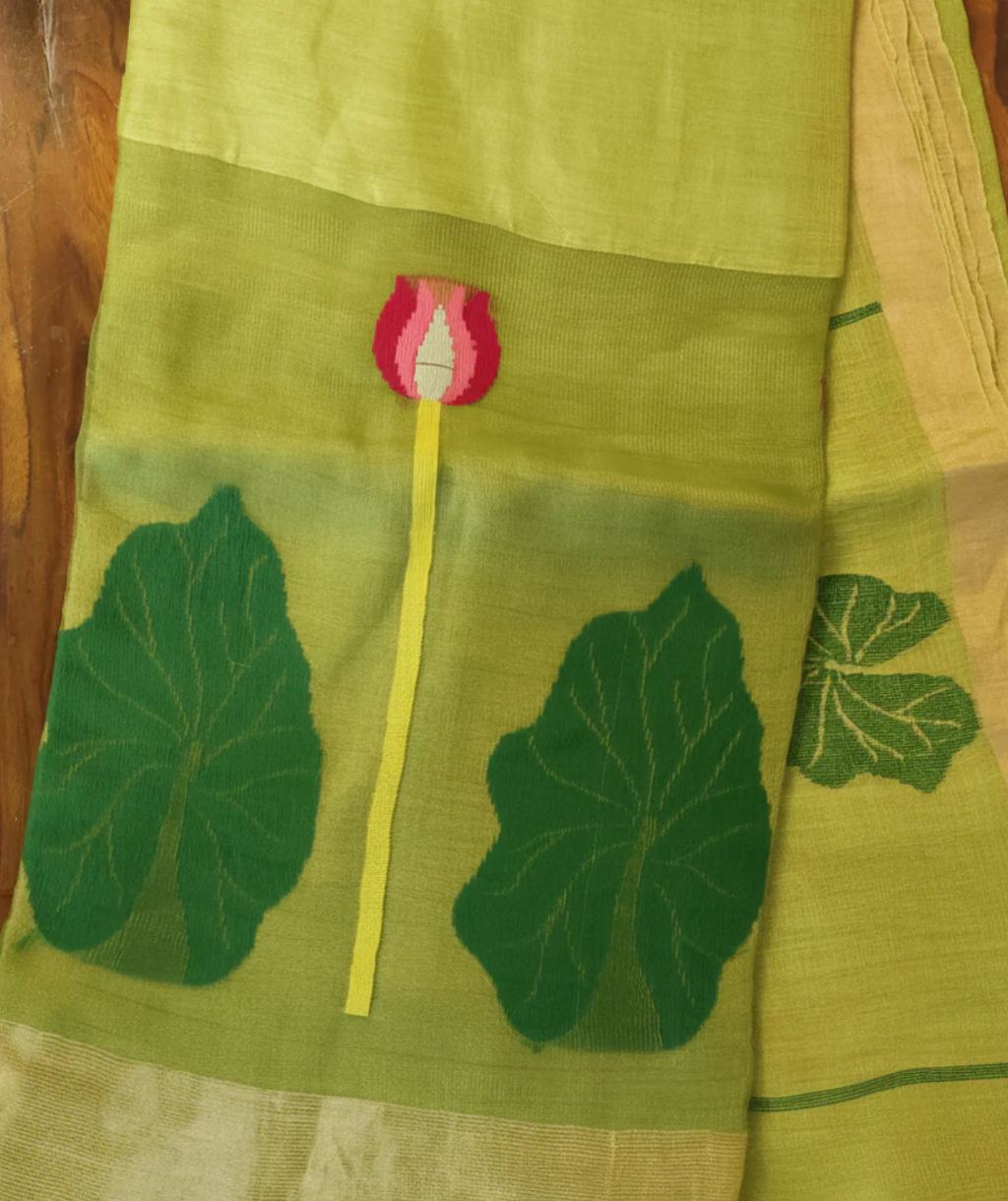Green jamdani weave lotus motif lightweight linen silk saree