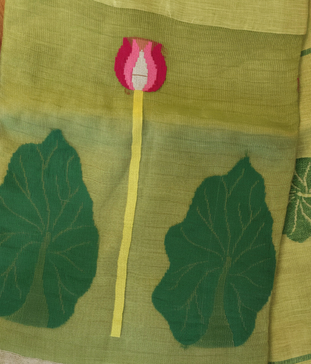 Green jamdani weave lotus motif lightweight linen silk saree