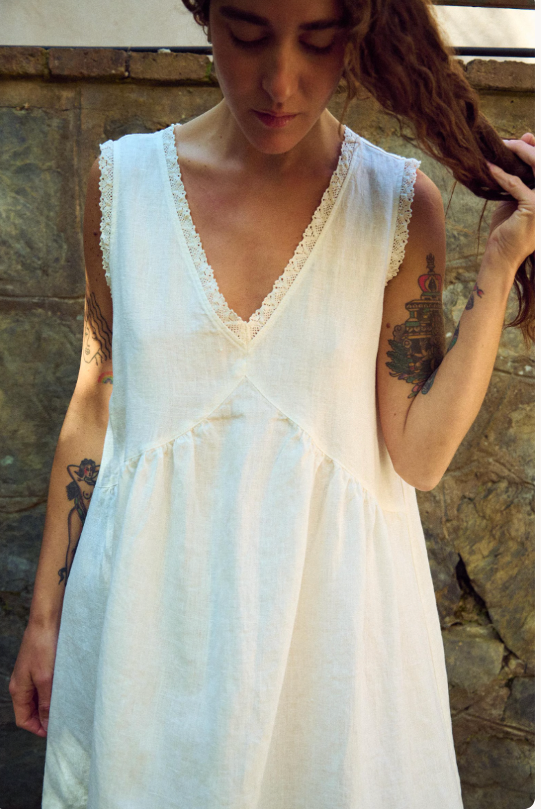 neck lace view white midi dress