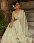 sleeveless_blouse_traditional_saree