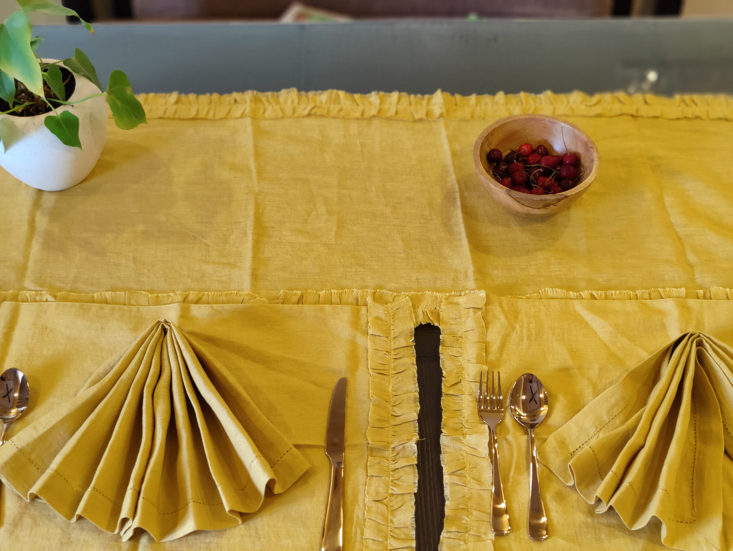 Table Linen Set / Table Runner (1) / Napkins (4) / TableMat (4) / Mustard Yellow Ruffled Pattern / Dining Linen Set