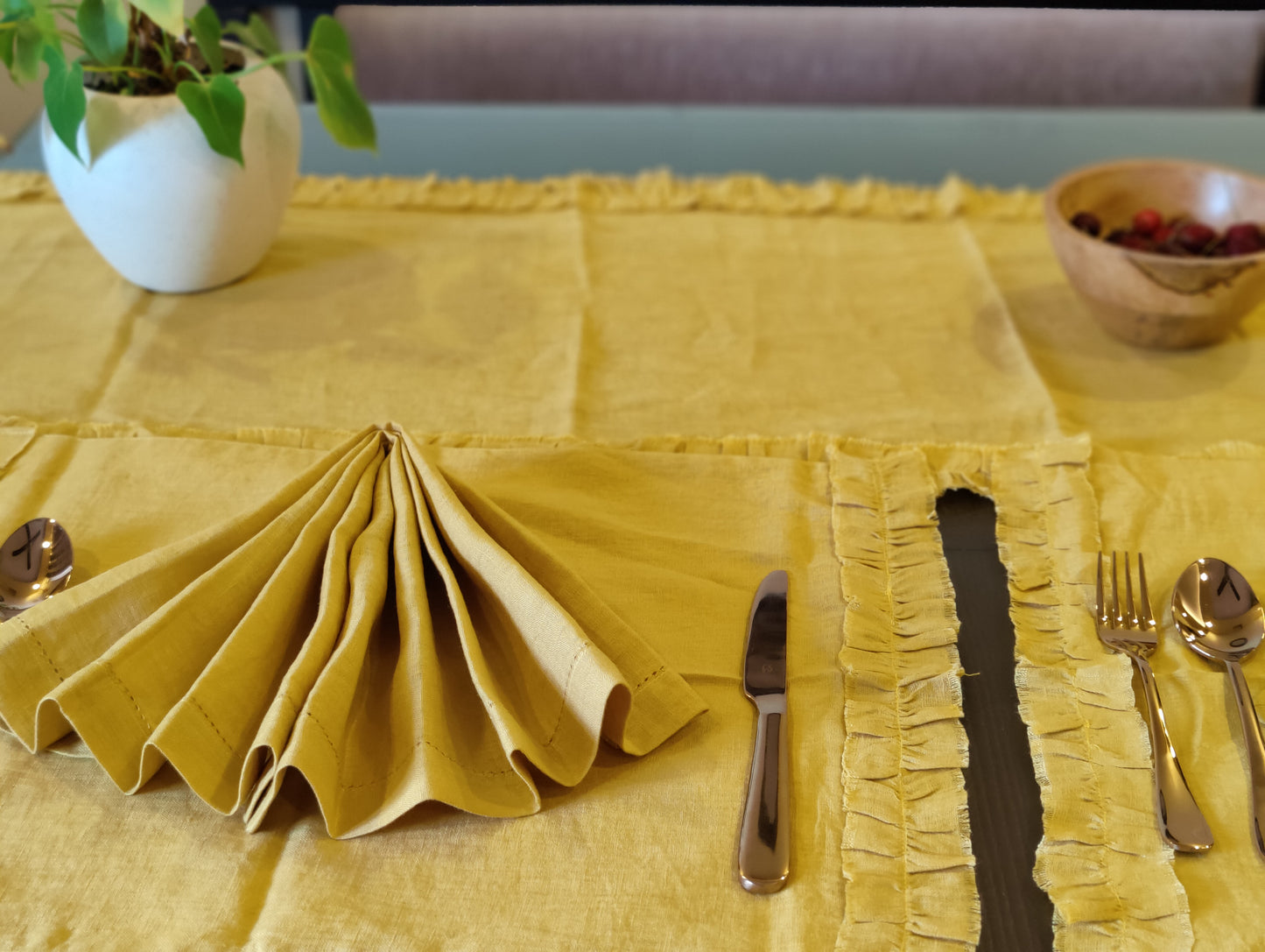 Table Linen Set / Table Runner (1) / Napkins (4) / TableMat (4) / Mustard Yellow Ruffled Pattern / Dining Linen Set