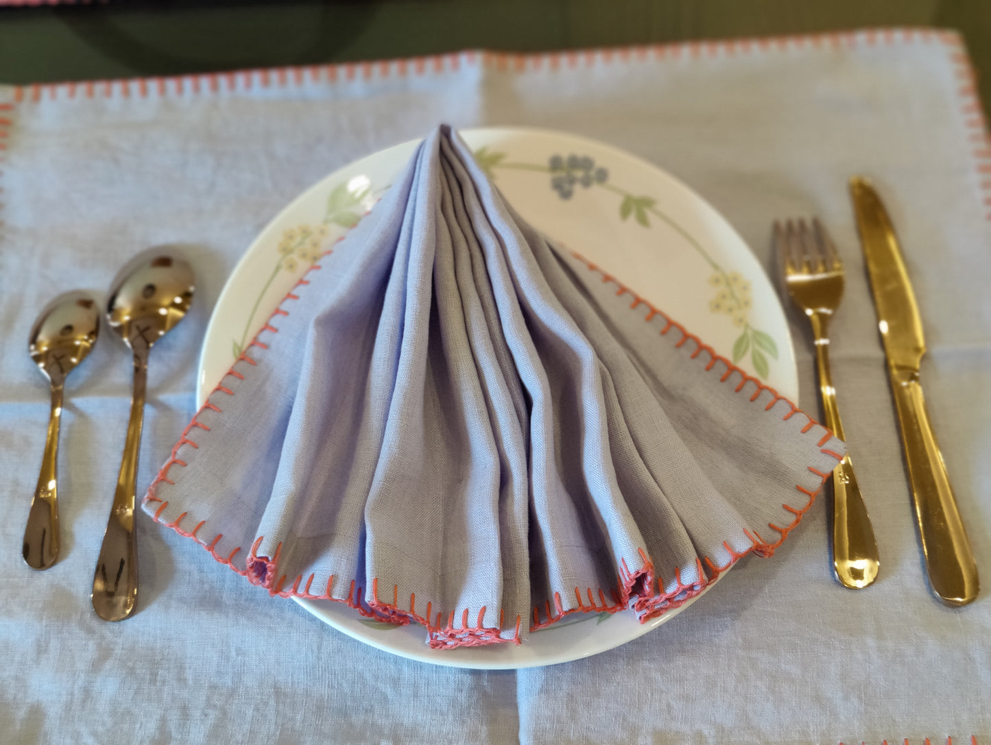 Table Linen Set, Table Runner (1), Napkins (4), TableMat (4), Lavender Hand Embroidered / Side Embellished / Dining Linen Set